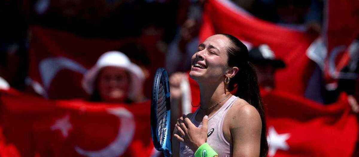 Türkische tennis-sensation: sönmez rockt melbourne mit riesiger fan-unterstützung!