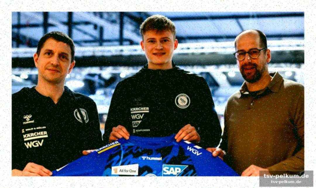 Erster profi-vertrag in der bundesliga
