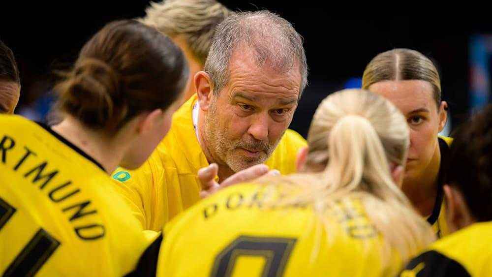 Überraschende trainerwechsel beim bvb: groener geht, rothenpieler kommt
