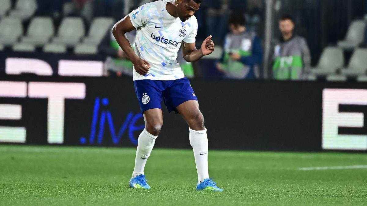 Überraschung in como: thuram brilliert, paz überzeugt!