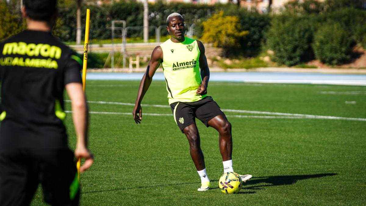 Ud almería: mittelfeldkrise vor dem duell gegen córdoba