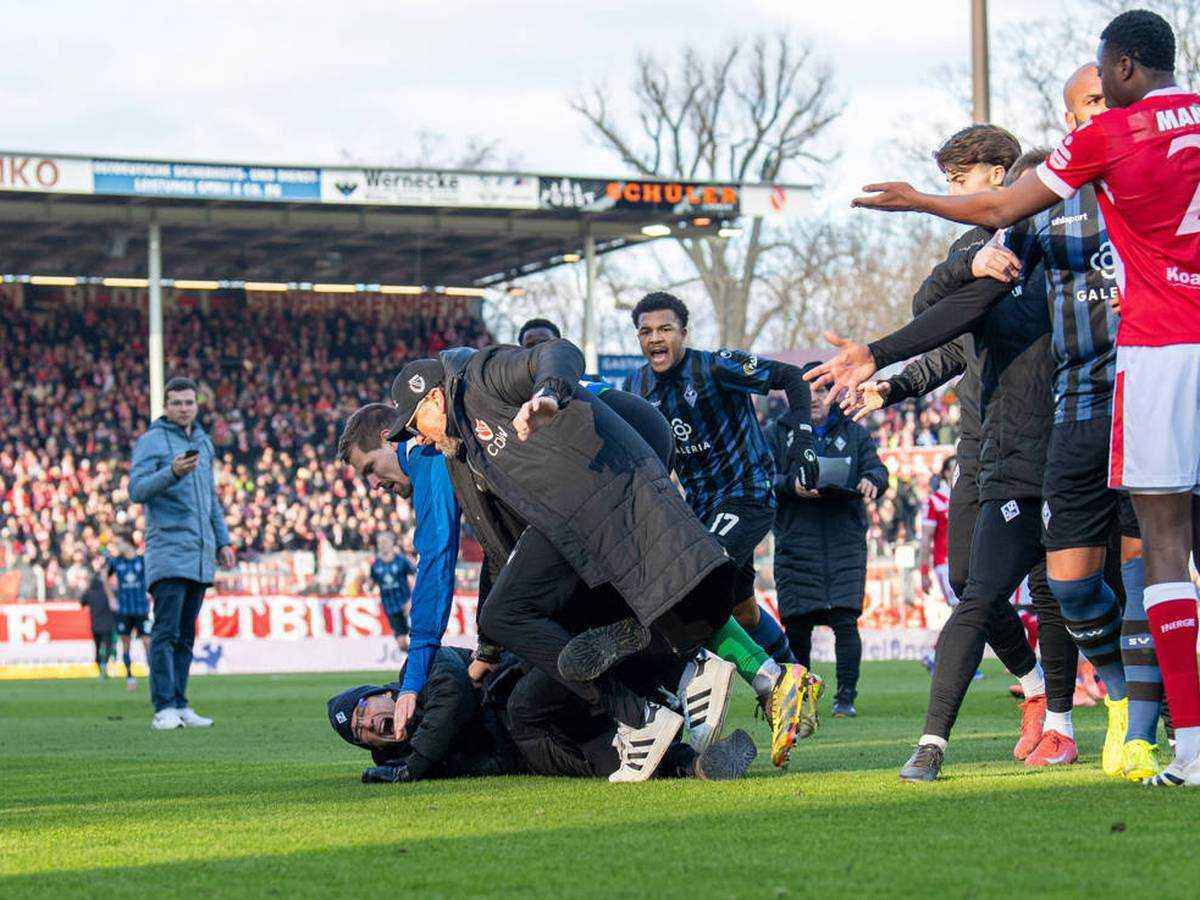 Umstrittener treffer in cottbus: tumulte nach last-minute-entscheidung