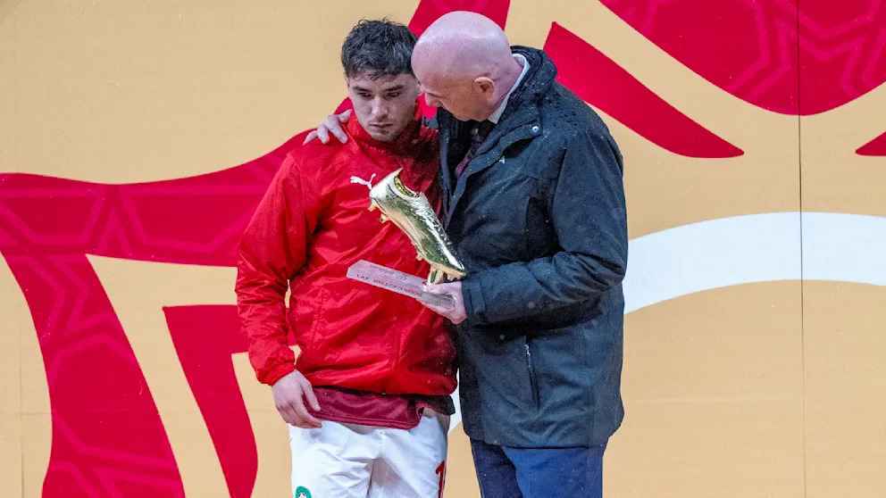 Unglaublich! afrika-cup-horror: diaz wird zur öffentlichkeit gespottet!