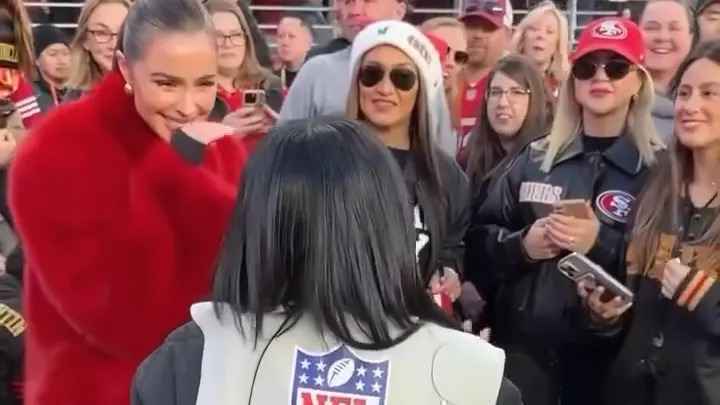 Unglaublich! Superstar enttarnt sich als heimlicher Paparazzi!