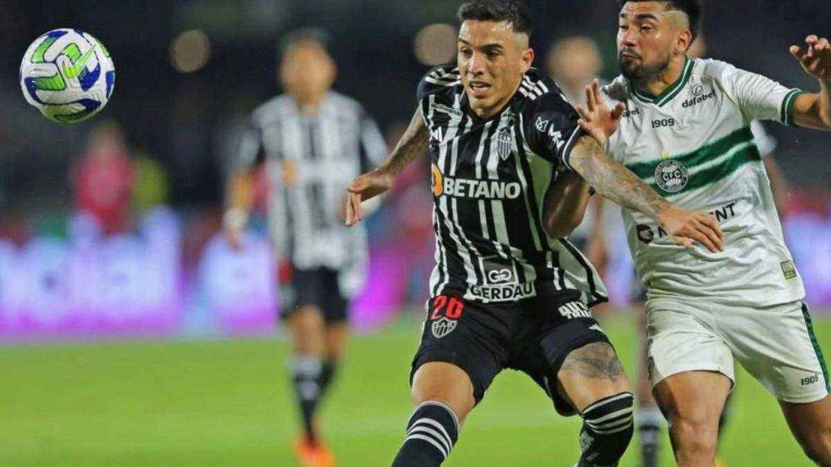 Valencia steht vor verpflichtung von renzo saravia – lösung für die rechtsverteidigerposition