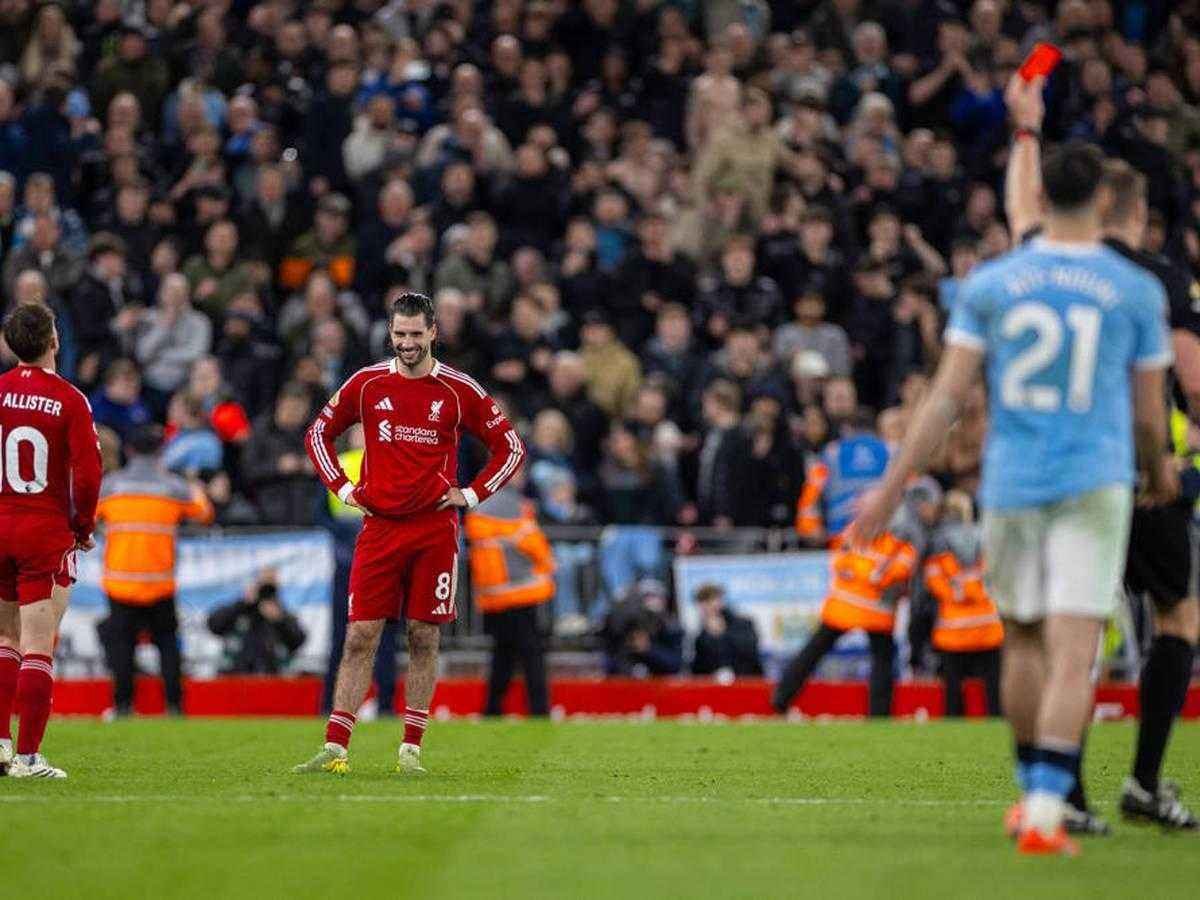 Var-entscheidung wirft lange schatten: liverpool-spiel entfacht neue debatte