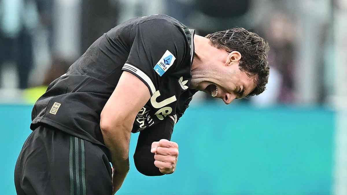 Vlahovic zögert: juve-star wartet auf lukratives angebot aus dem ausland!