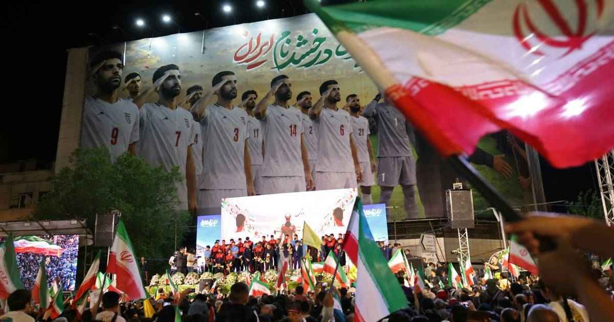 Wm-drama: iranische fußballstars stecken im visaknoten!