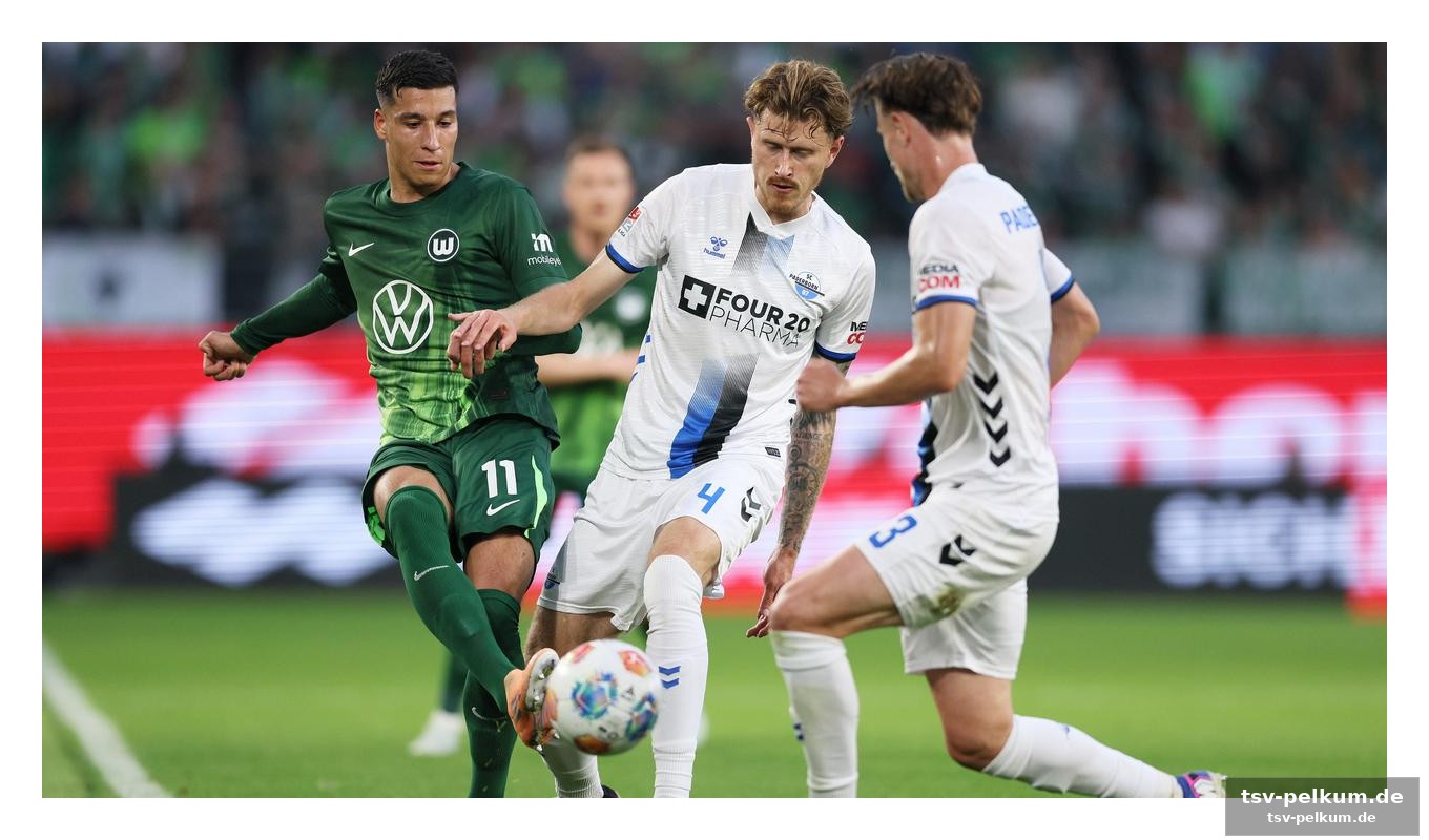Die zweite halbzeit: wolfsburg drückt, paderborn verteidigt