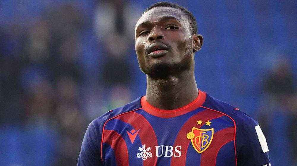 Wolfsburg verstärkt defensive mit jonas adjetey vom fc basel