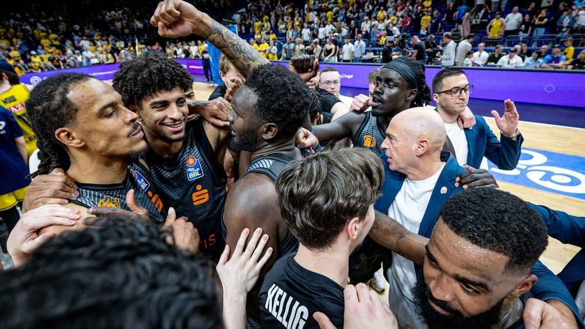 Yebo feiert mvp-hattrick: chemnitz schlägt berlin!